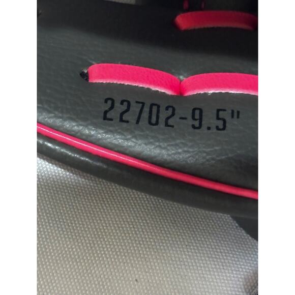 Girls Franklin Inferno Baseball Glove 9.5 Black/Pink Right Hand formed glove - Picture 4 of 6